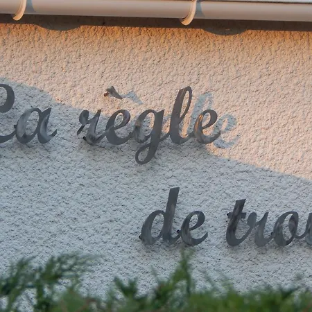 La Regle De Trois Casa de Férias *